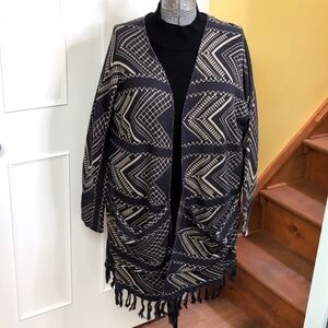 Billabong ladies sweater fringed hem